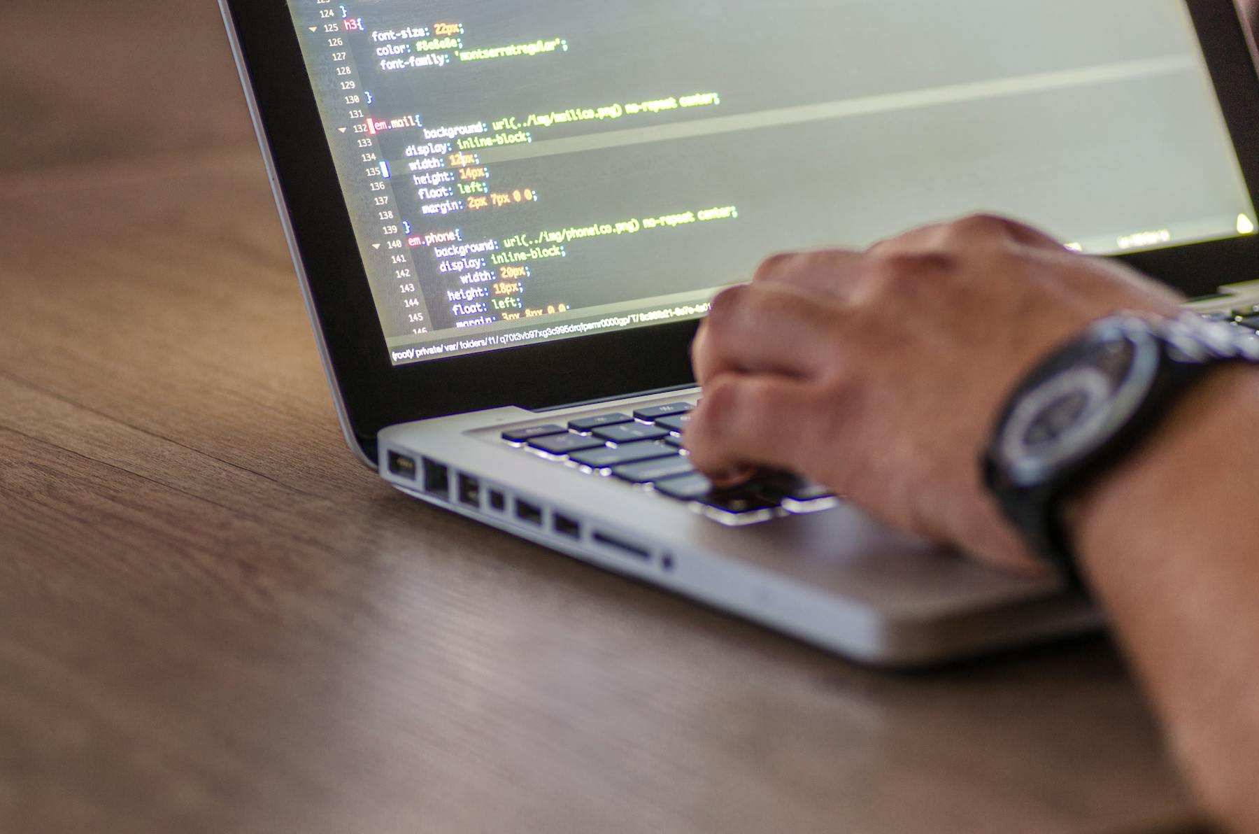 Expo EAS iOS local build sur runner Mac cloud