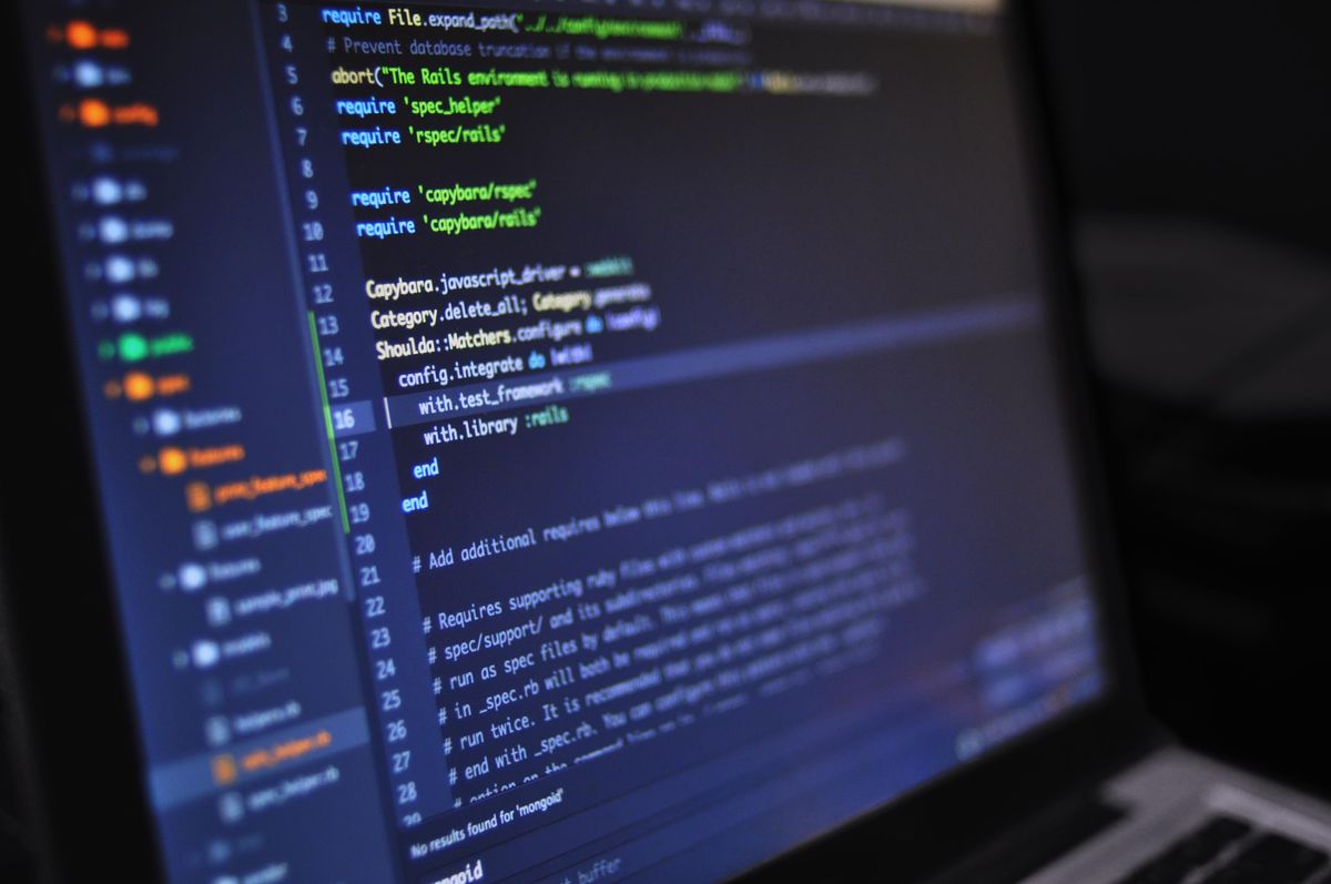 MacBook avec Xcode 27 et flux Agentic Coding WWDC 2026